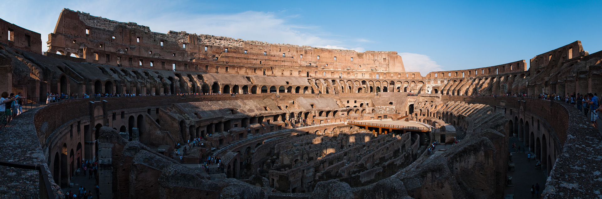 Il Colosseo by Adam Lack